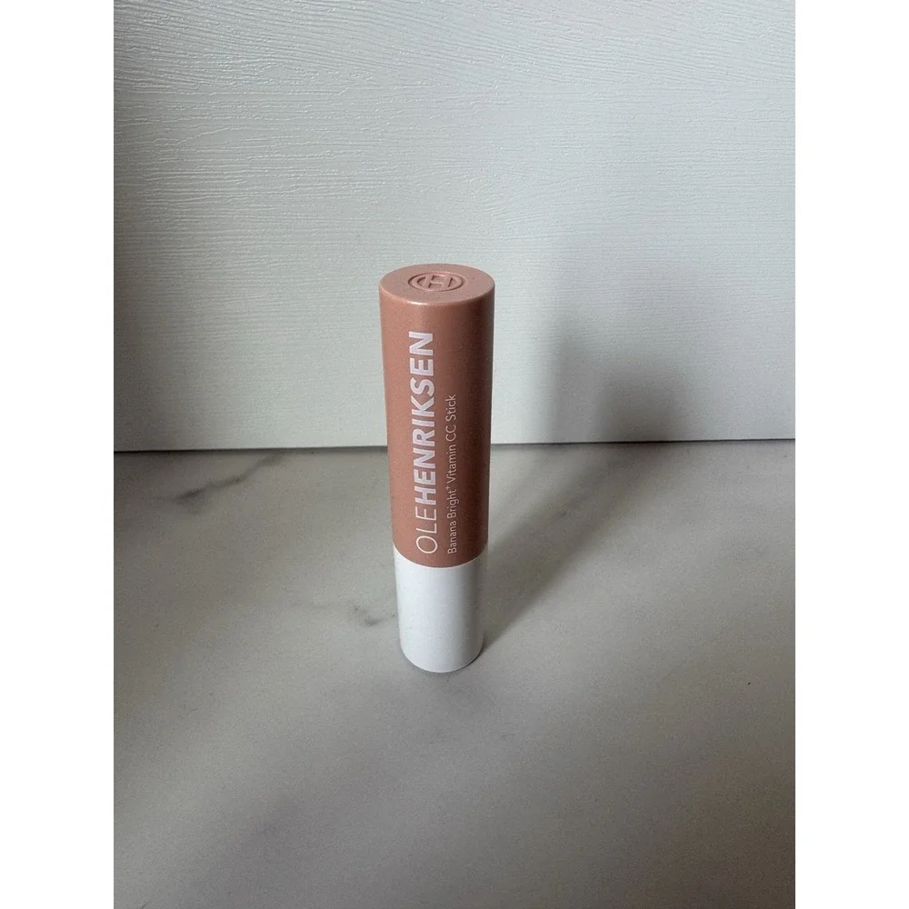 OLEHENRIKSEN Banana Vitamin CC Stick Guava Brand New No Box